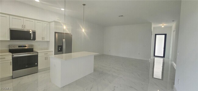 Photo - 4737 14th St SW