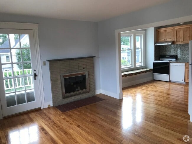Building Photo - 253 Humphrey St Unit 2 Rental