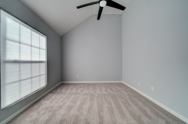 Photo - 3525 Rebecca Ln Unit Apt C - Bedroom 2 (Back)