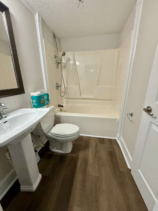 3 Bedroom / 1 Bathroom Home in Russellville
