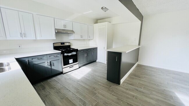 Photo - 723 Ivywood Dr Unit 723