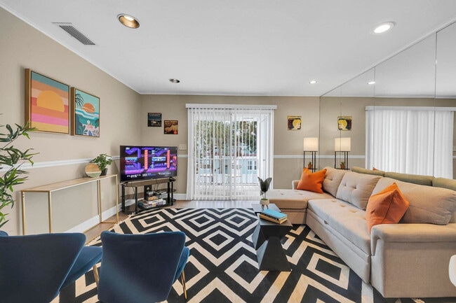 Photo - 405 Flagler Blvd Apartment Unit FL2-ID1253548P
