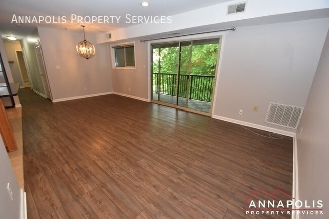 Photo - 1101 Primrose Ct Unit 302