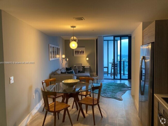 Building Photo - 121 NE 34th St Unit 1914 Rental