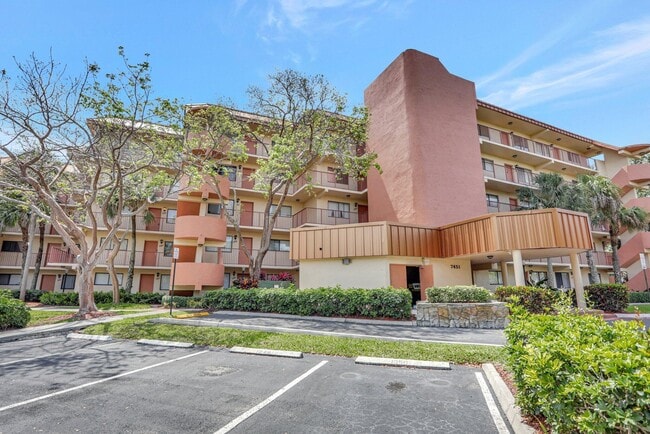 Photo - 7451 NW 16th St Unit 303