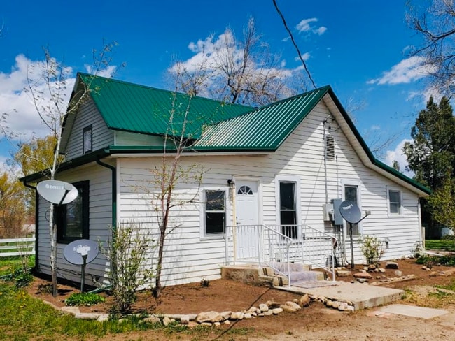 Photo - 1434 Wood Ln