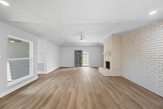 Photo - 12414 Aste Ln