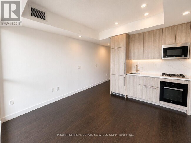 Photo - 18 Esther Shiner Blvd Unit 1906