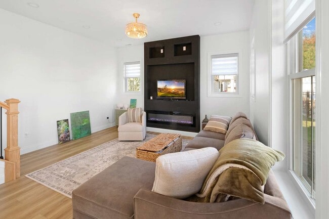 Photo - 11 Great Lp W Dr