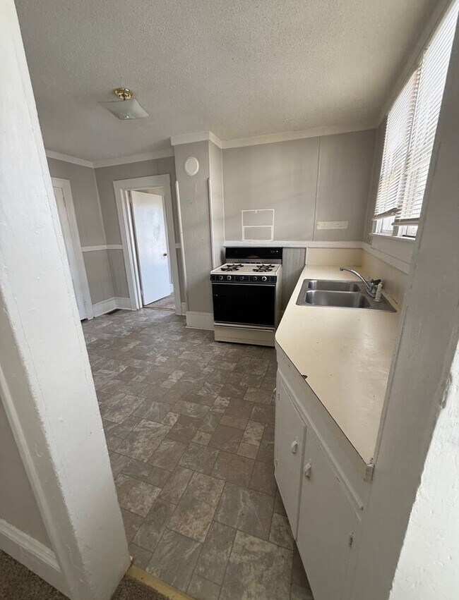 1404 W. Fourth St.