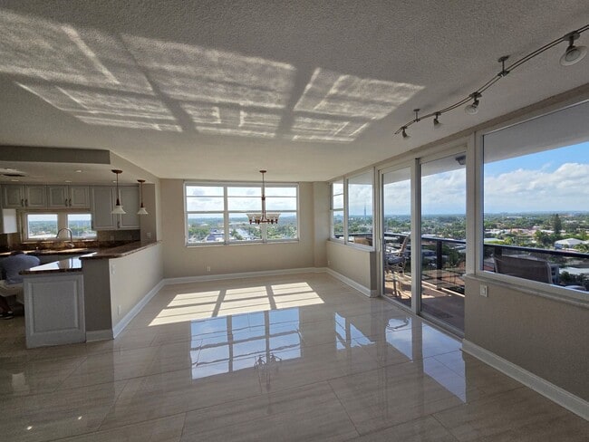 Building Photo - 5100 DuPont Blvd Unit 11F