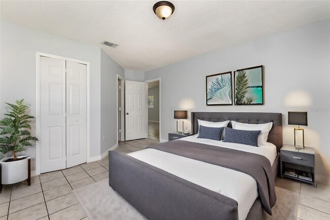 Photo - 588 Imperial Pl