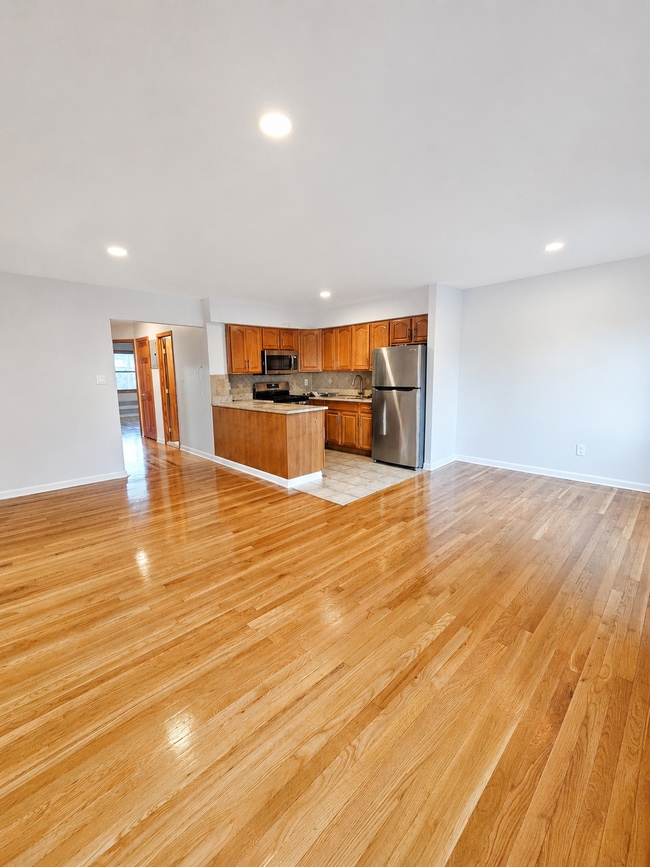 9010 70th Drive, Unit 3