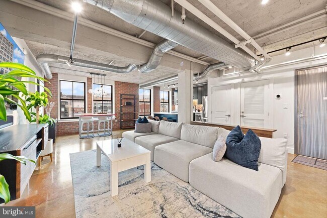 916 G St NW Unit 903