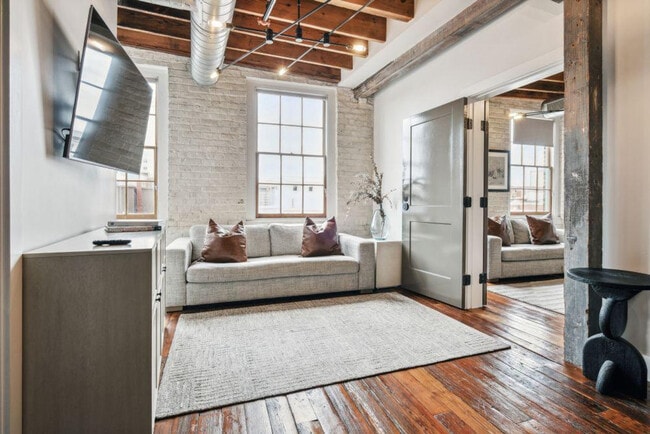 Photo - 315 Girod St Unidad ID1267129P