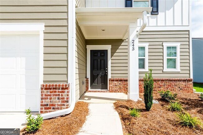 Photo - 243 Casteel Ln