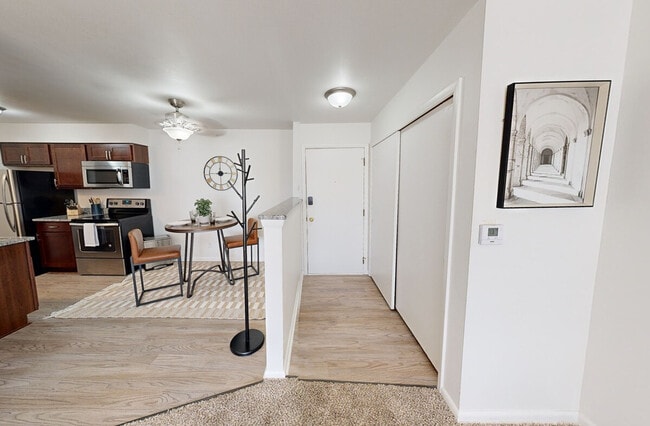 Photo - 517 E Division St Unit SI ID1253109P