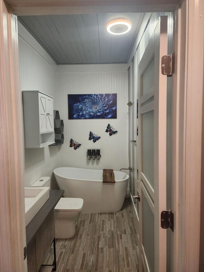 Photo - 150-207 (7) Unit 207-7