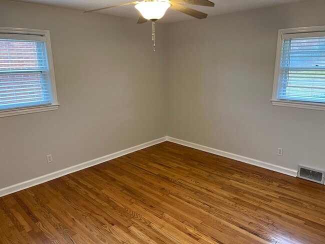 Photo - 1133 Culbert Dr