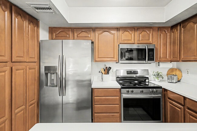 New appliances, dishes, pans, even a waffle maker. Everything you need for everyth - 819 N College Ave