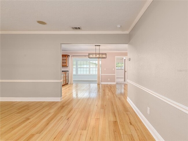 Photo - 1661 Algonquin Dr