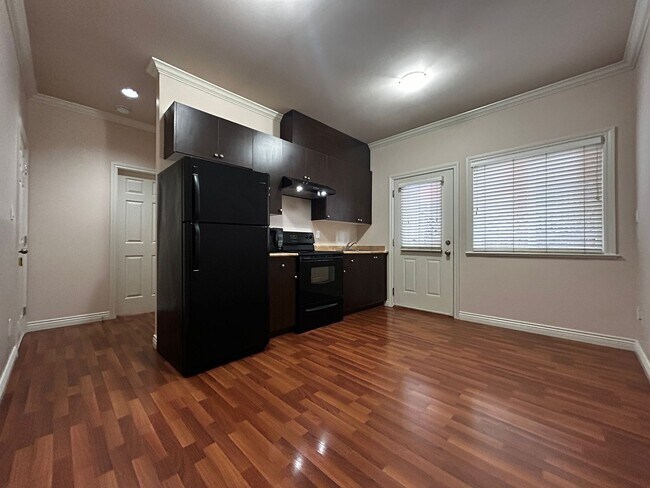 Photo - 9059 No. 1 Rd