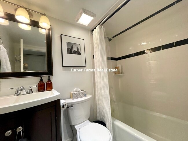 Photo - 113 Beacon St