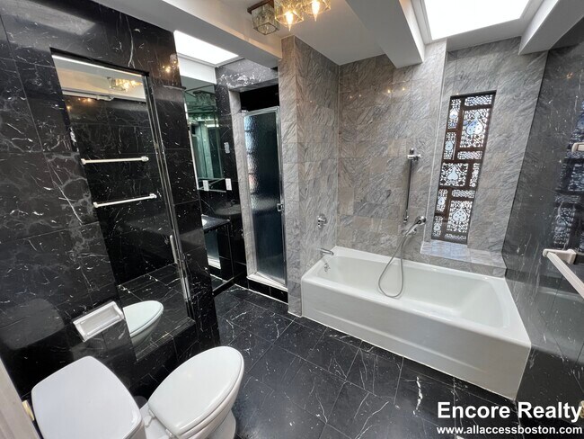 Photo - 109 Beacon St Unidad Penthouse