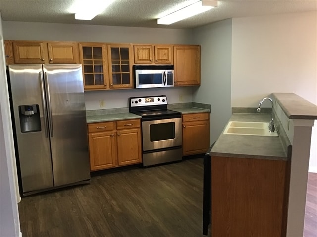 Photo - 647 Hickory Pine Dr