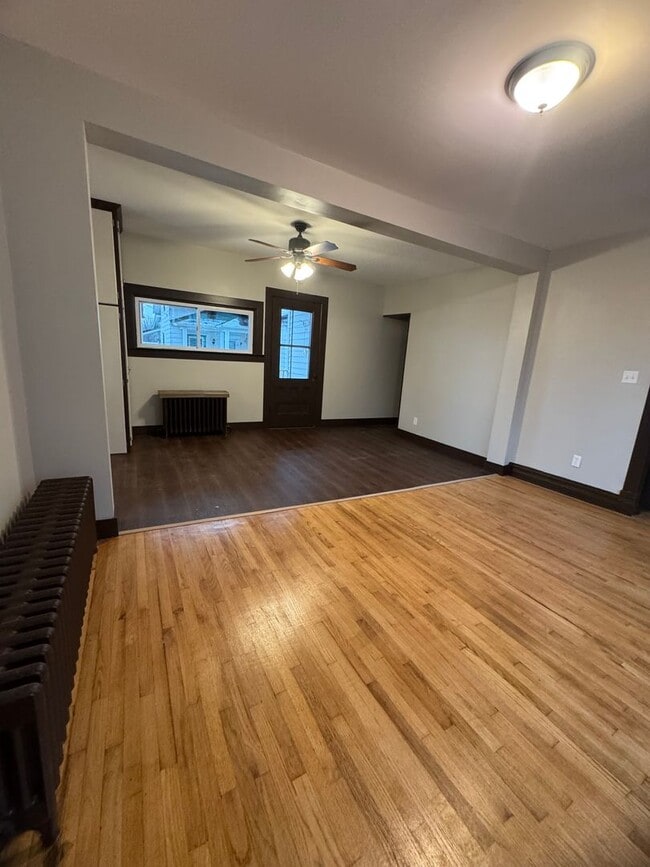 Photo - 9612 Bowman St