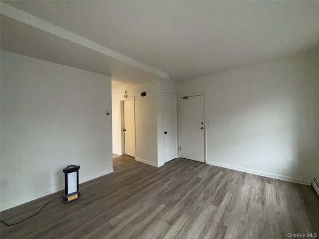 Photo - 32 N Bridge St