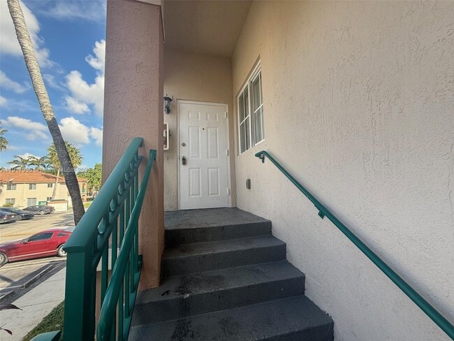 Photo - 2911 SE 13th Rd Unit 202-40