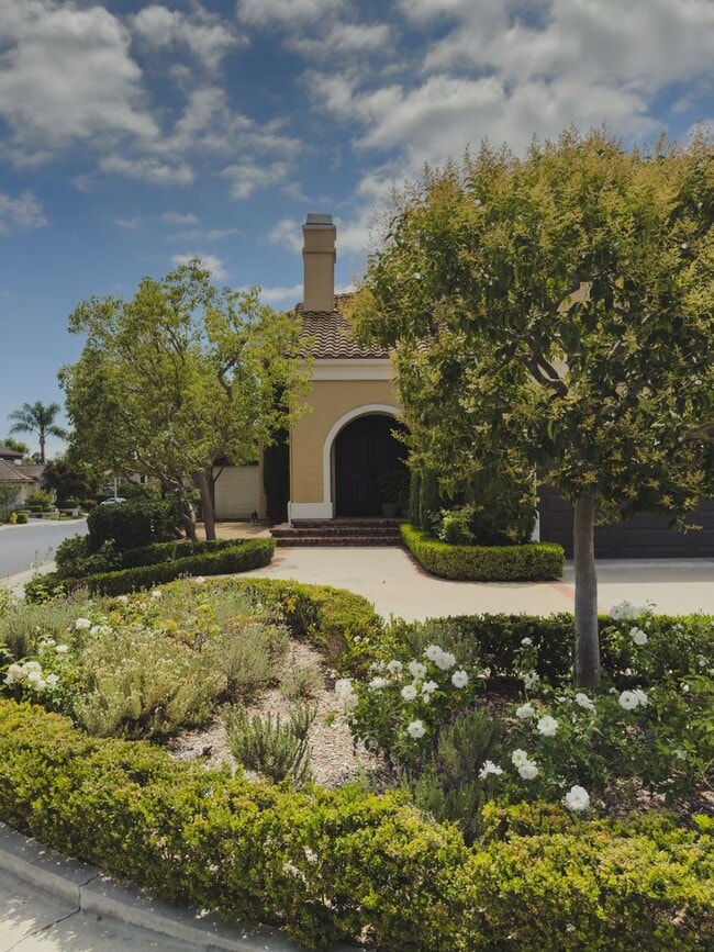 Photo - Elegant Mediterranean Living with Private Pergola Garden & Resort Amenities