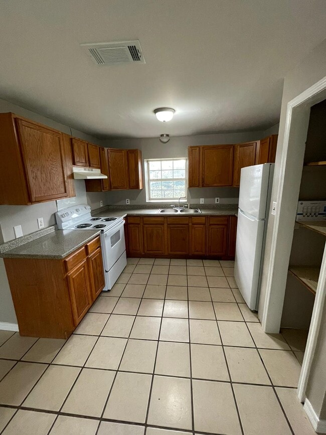 Photo - 3420 Ken Ave