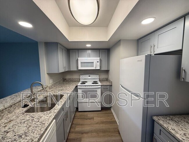 Photo - 1044 Mollie Ln