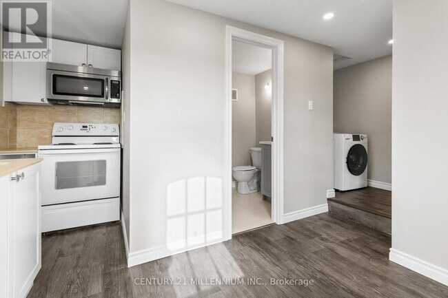 Photo - 1424 Beaverdams Rd Unité Upper