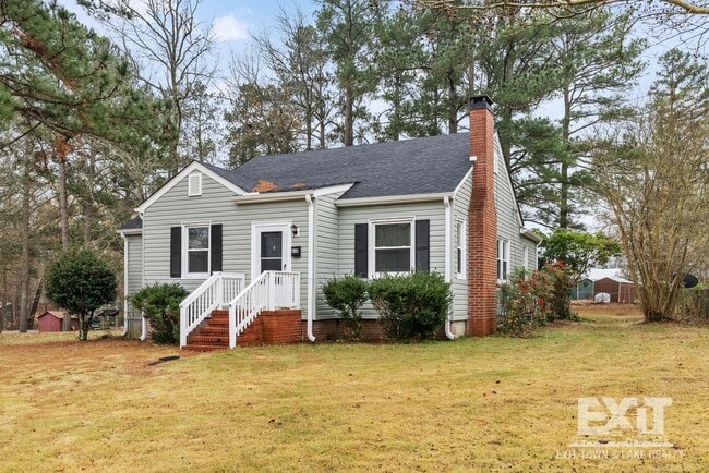 Building Photo - 3 Bedroom 1 Bathroom Home