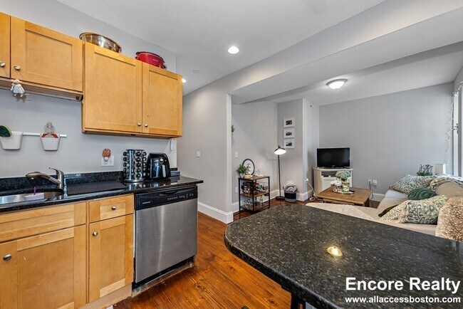 Photo - 16 Sewall St Unidad 2