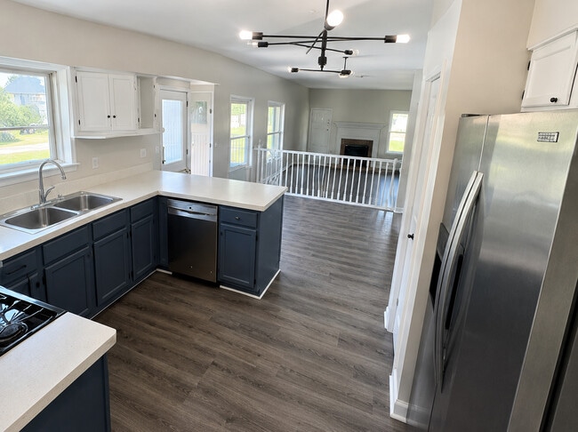 Photo - 1432 Huntcliff Rd