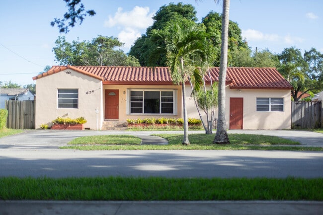 Building Photo - 624 Westward Dr Unit 624 Westward Dr Rental