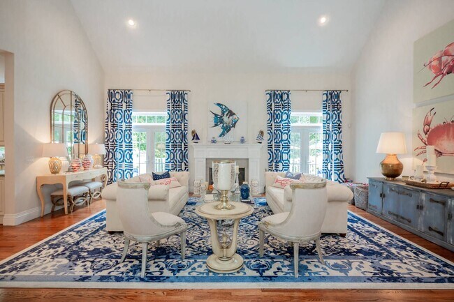 Photo - 6 Old School House Ln