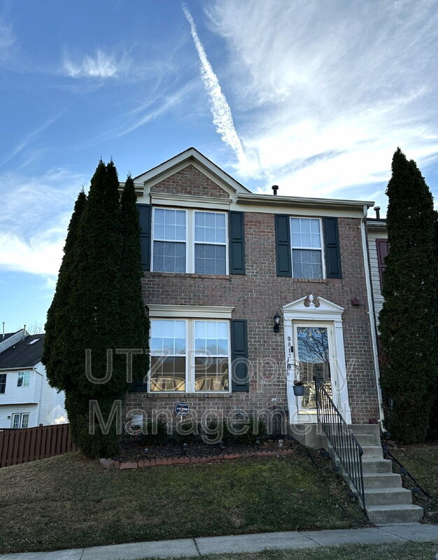 Building Photo - 9817 Bayline Cir