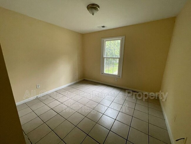 Photo - 204 A St Unit B