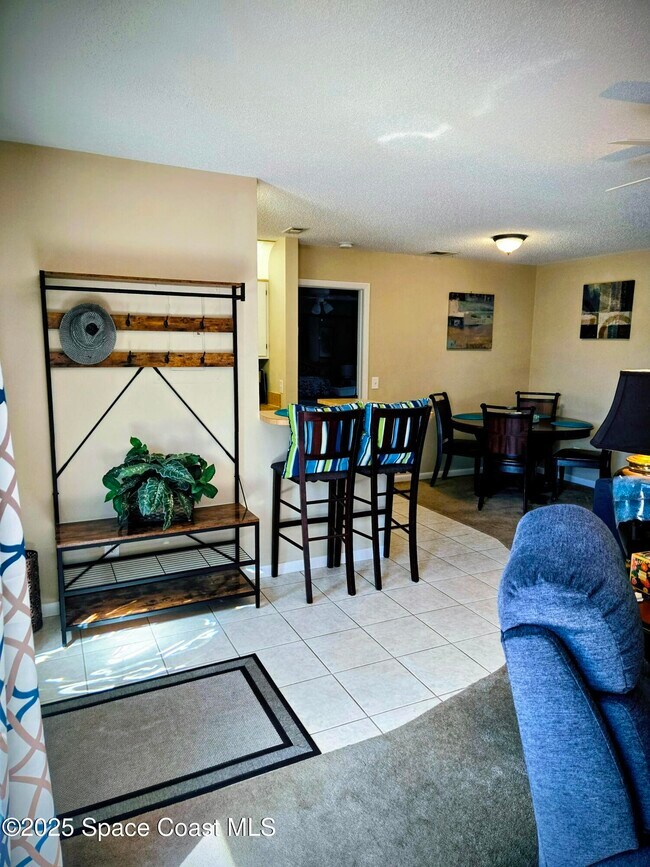 Photo - 1123 Breezy Way Unidad 8c