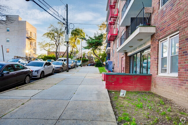 Photo - Karen Gardens Apartment