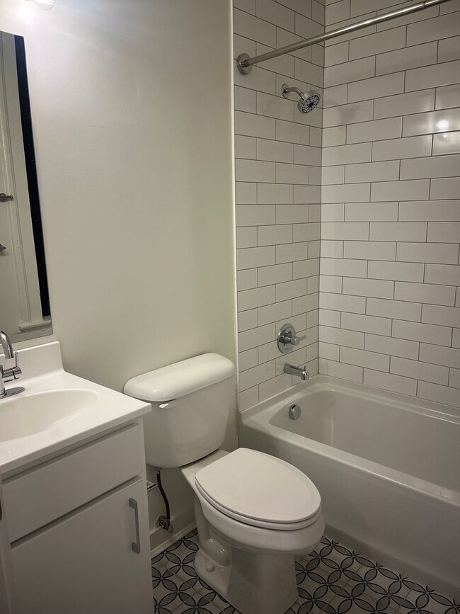 120 E 14th St Unit 3 (AMI)