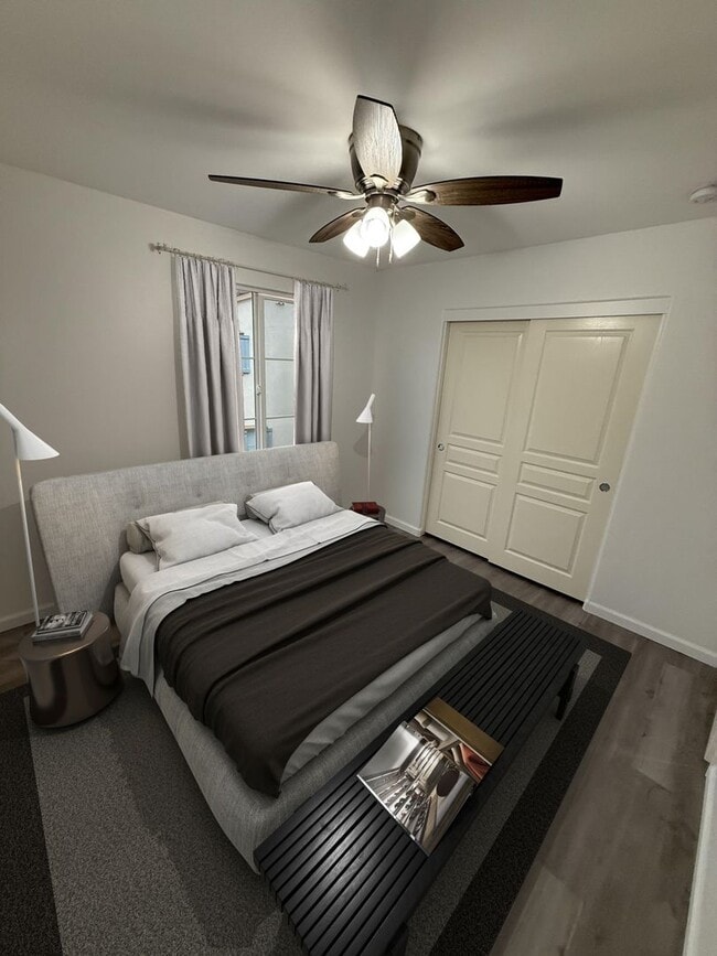 Photo - ** 3-Bedroom Two Story Home in Desirable Roseville Location!**