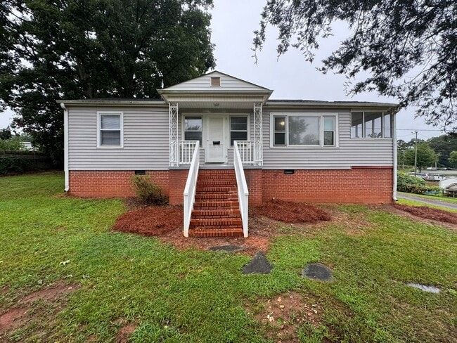 Building Photo - 113 Garrison Dr Rental