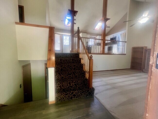 Photo - 1100 NE Ball Dr