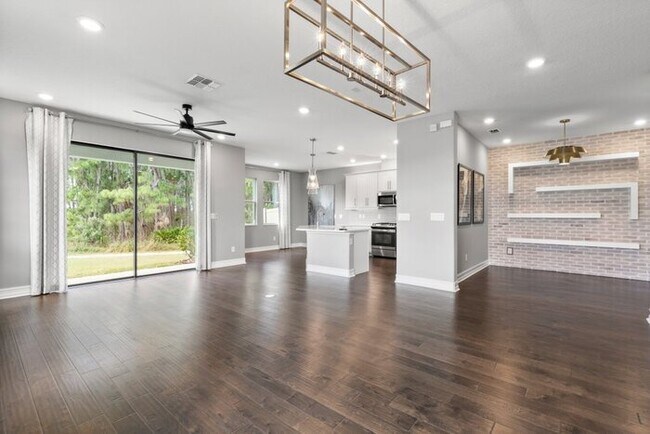 Photo - Brand New Townhome For Rent in Estancia